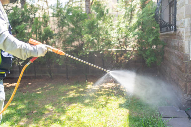 Best Commercial Pest Control Services  in Centereach, NY